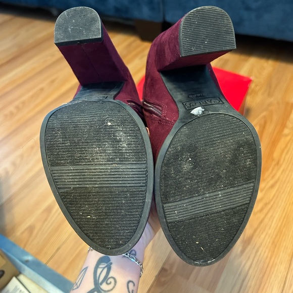 Heel Boots - Picture 5 of 7